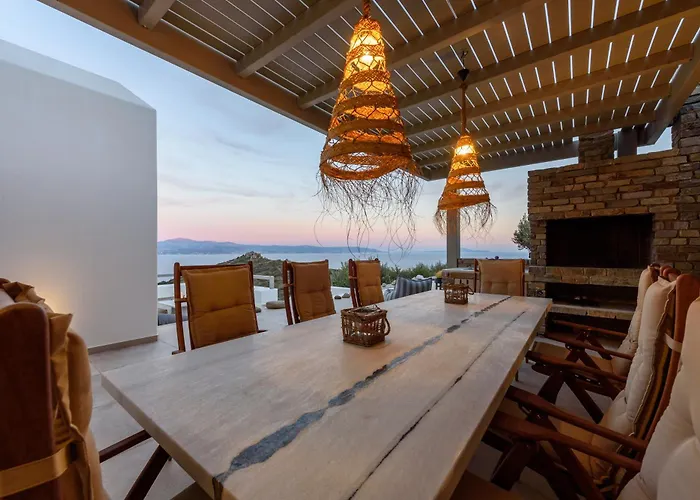 Rising Sun Sea View Near The Paros